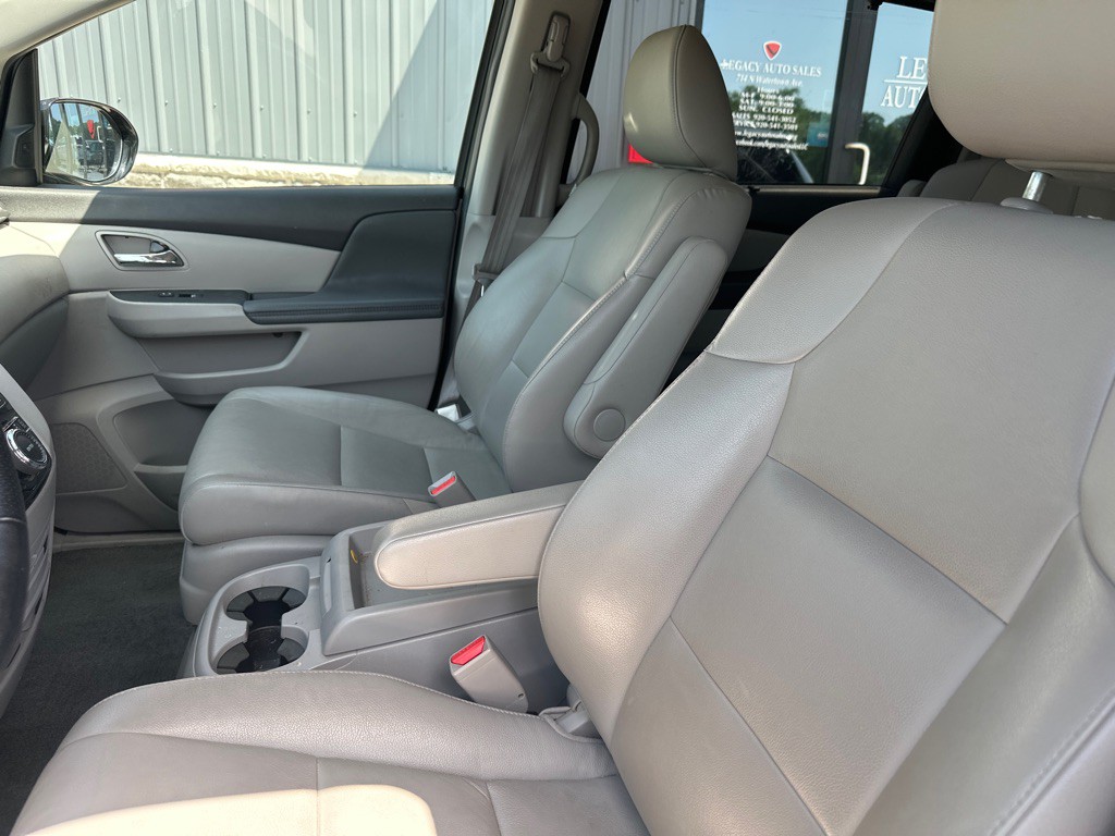 2016 Honda Odyssey Image 11