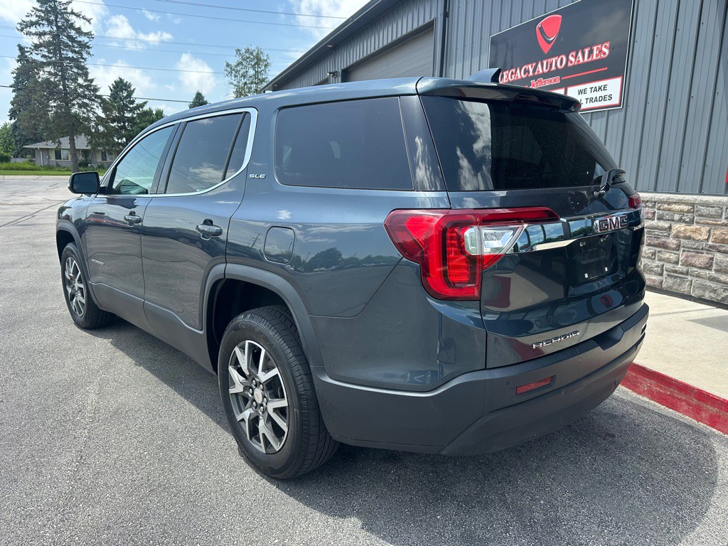 2020 GMC Acadia Image 3