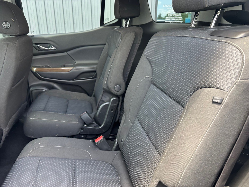 2020 GMC Acadia Image 8