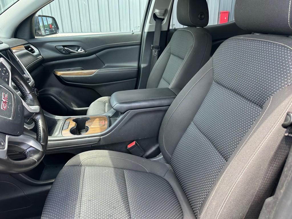 2020 GMC Acadia Image 9