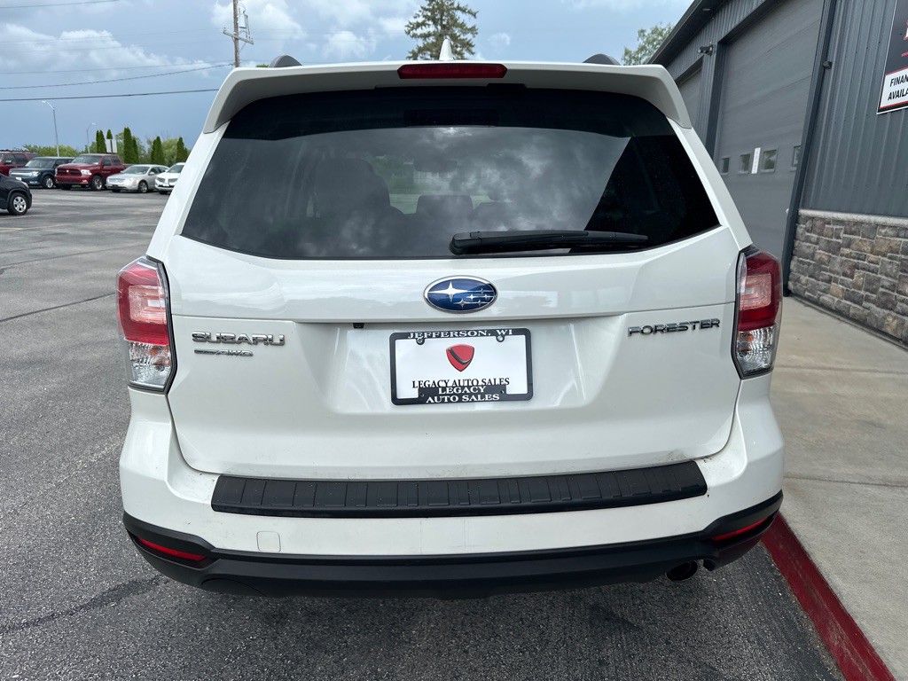 2018 Subaru Forester Image 4