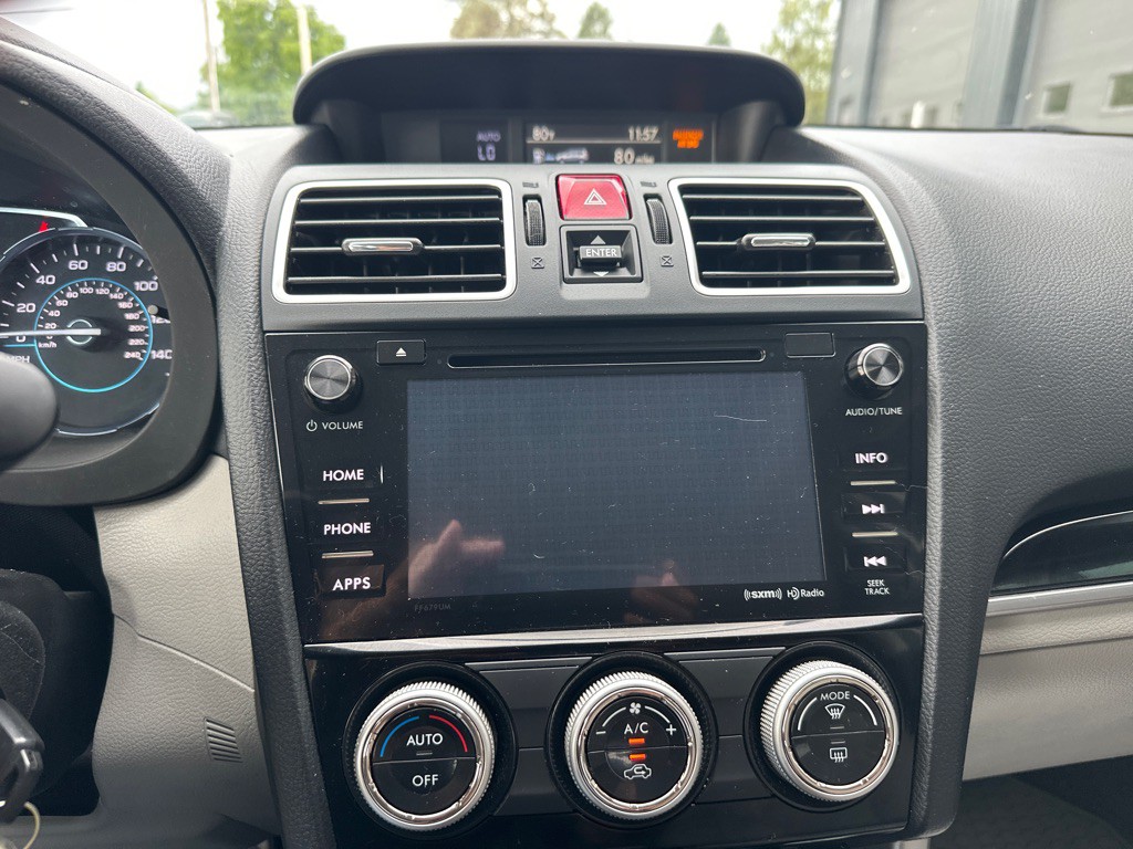2018 Subaru Forester Image 10