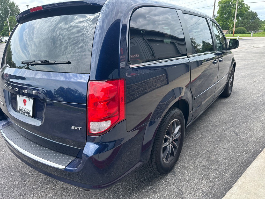 2017 Dodge Grand Caravan Image 5