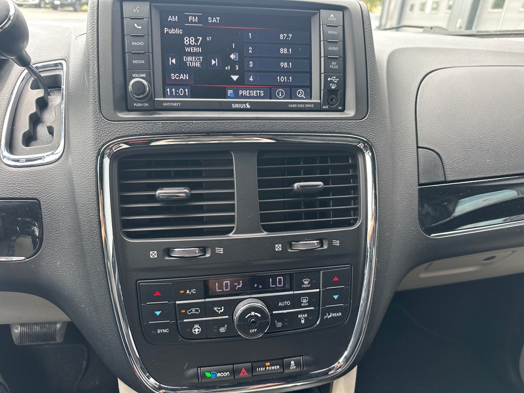 2017 Dodge Grand Caravan Image 10
