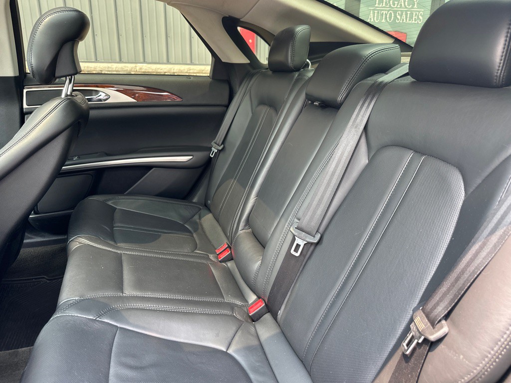 2015 Lincoln MKZ Image 8