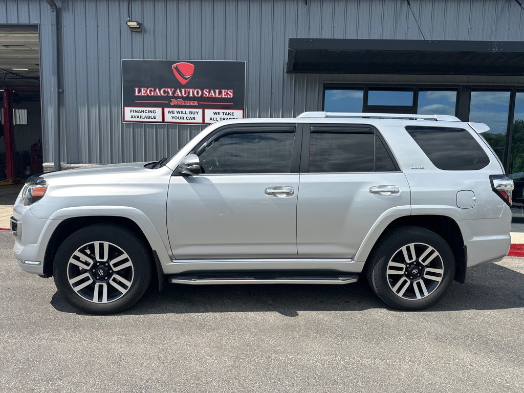 2015 Toyota 4Runner Image 2