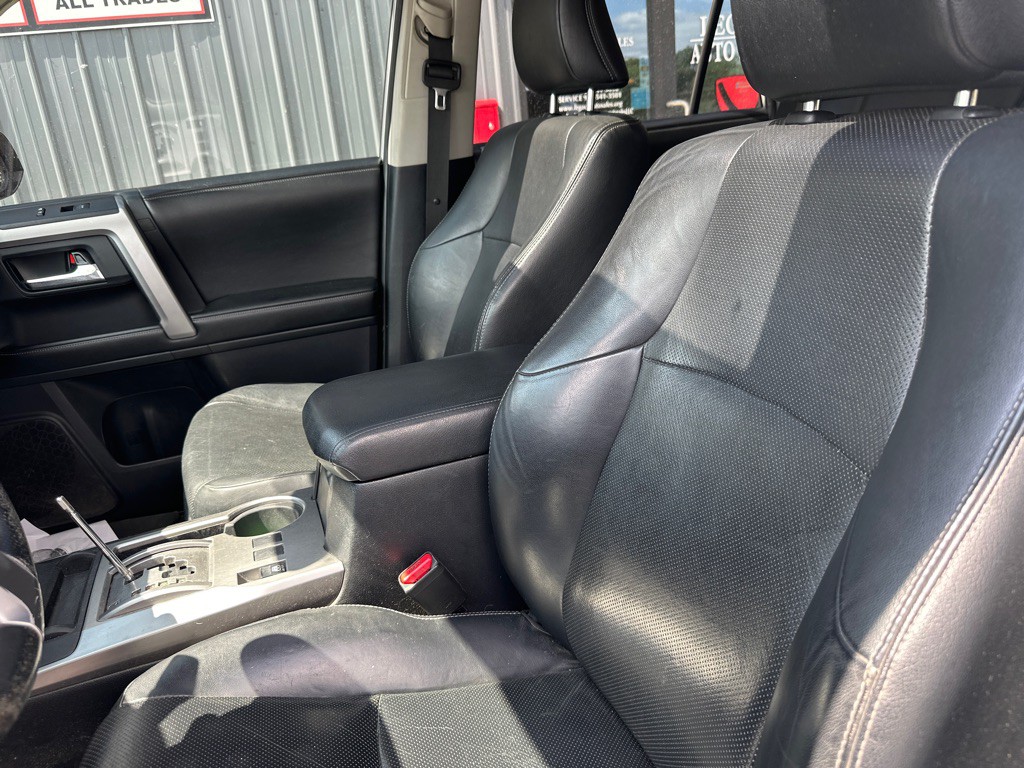 2015 Toyota 4Runner Image 11