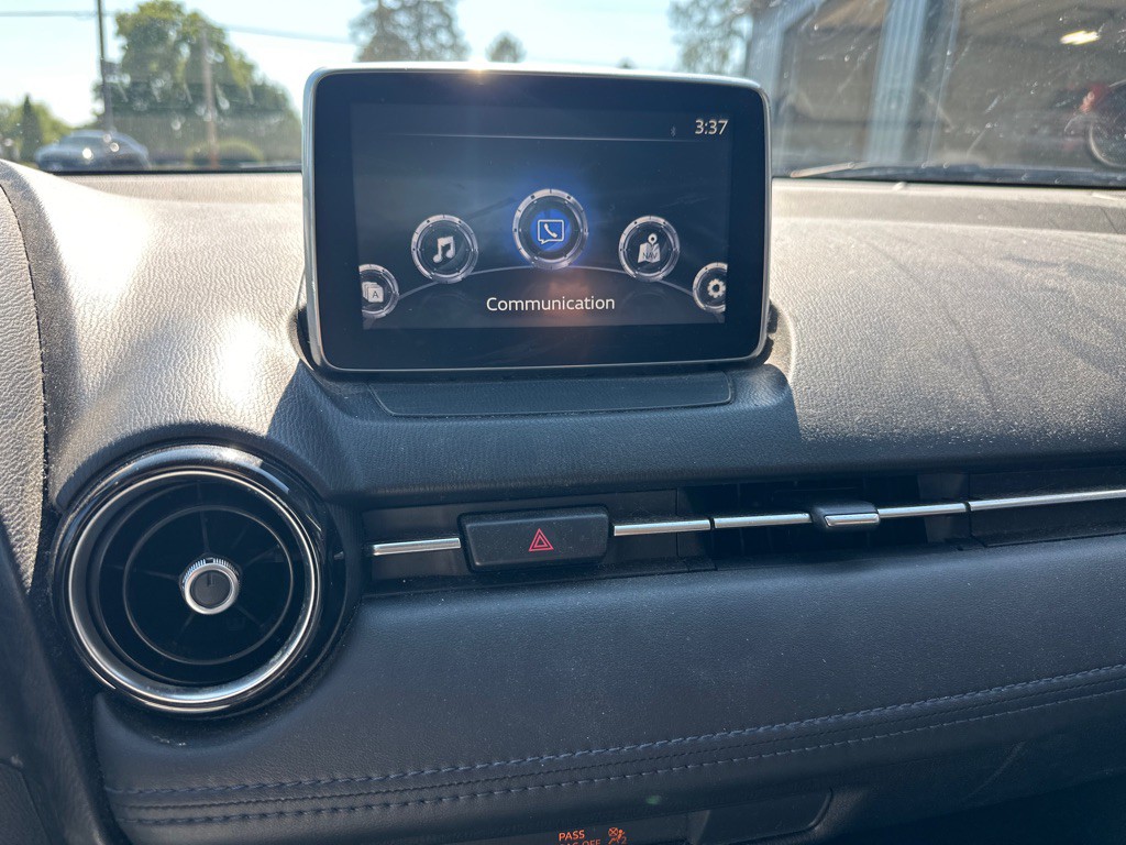 2017 Toyota Yaris Image 4