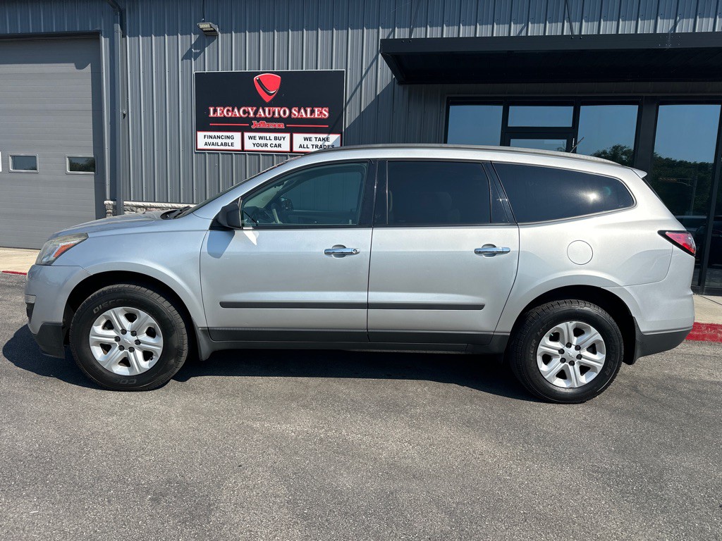 2014 Chevrolet Traverse Image 2