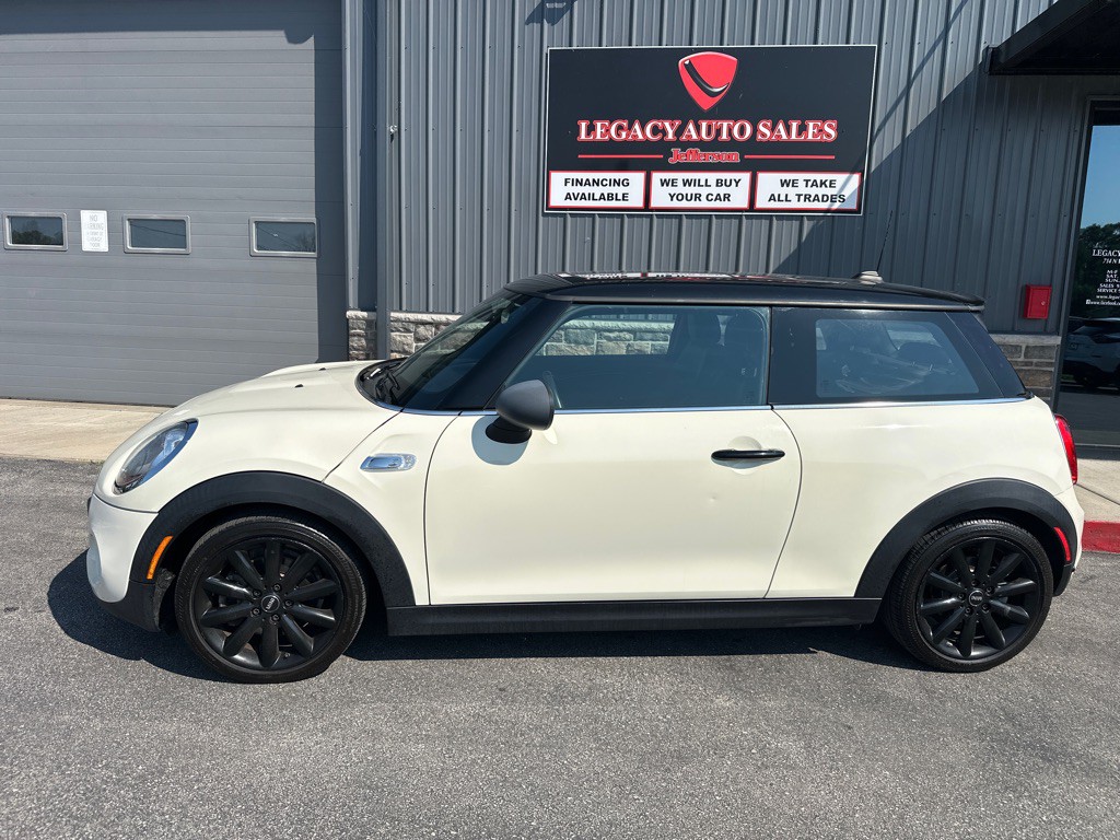 2014 MINI Cooper Image 2