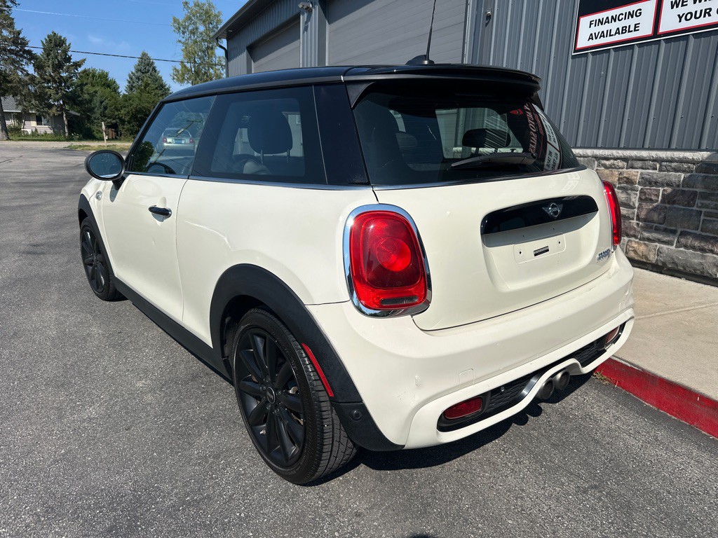2014 MINI Cooper Image 3