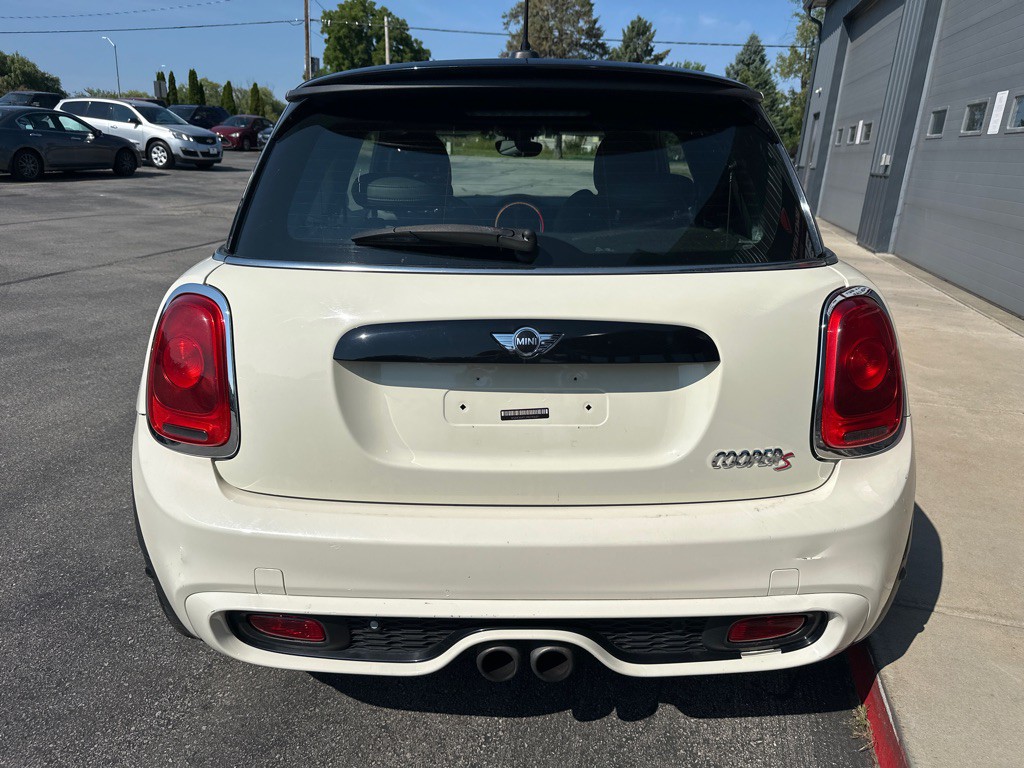 2014 MINI Cooper Image 4