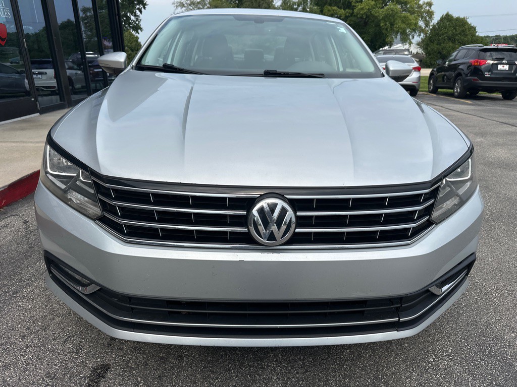 2016 Volkswagen Passat Image 7