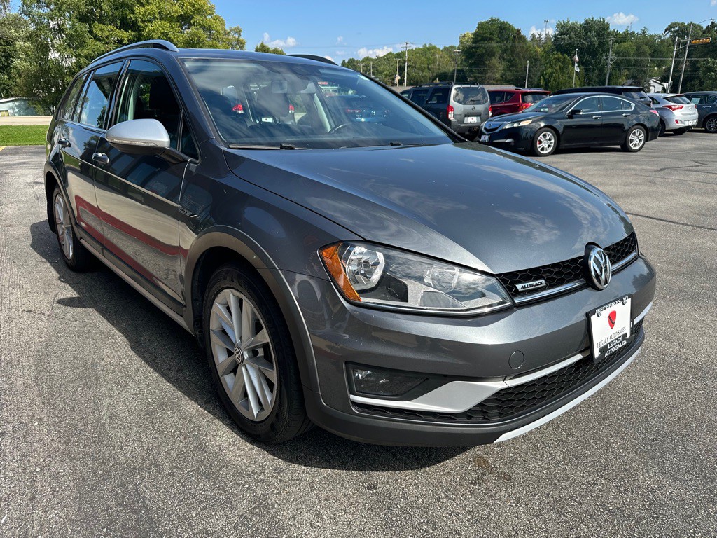 2017 Volkswagen Golf Image 6