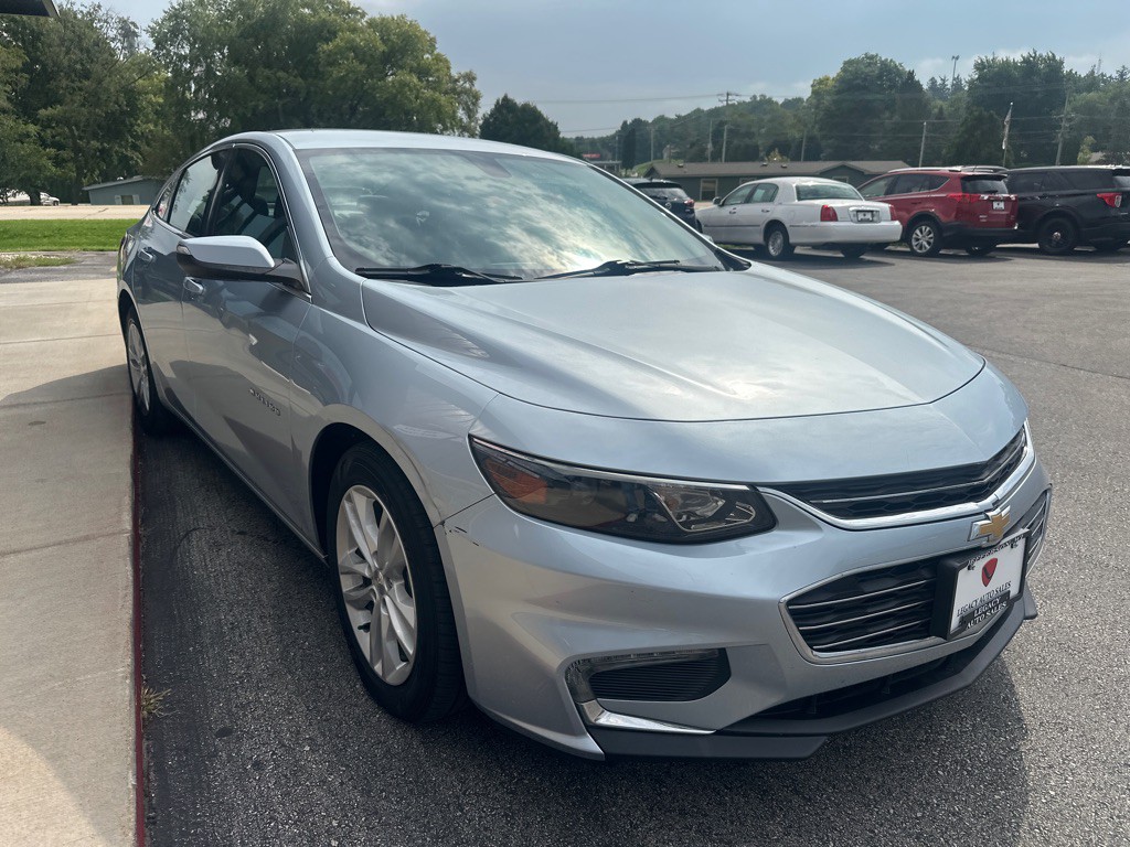 2017 Chevrolet Malibu Image 6