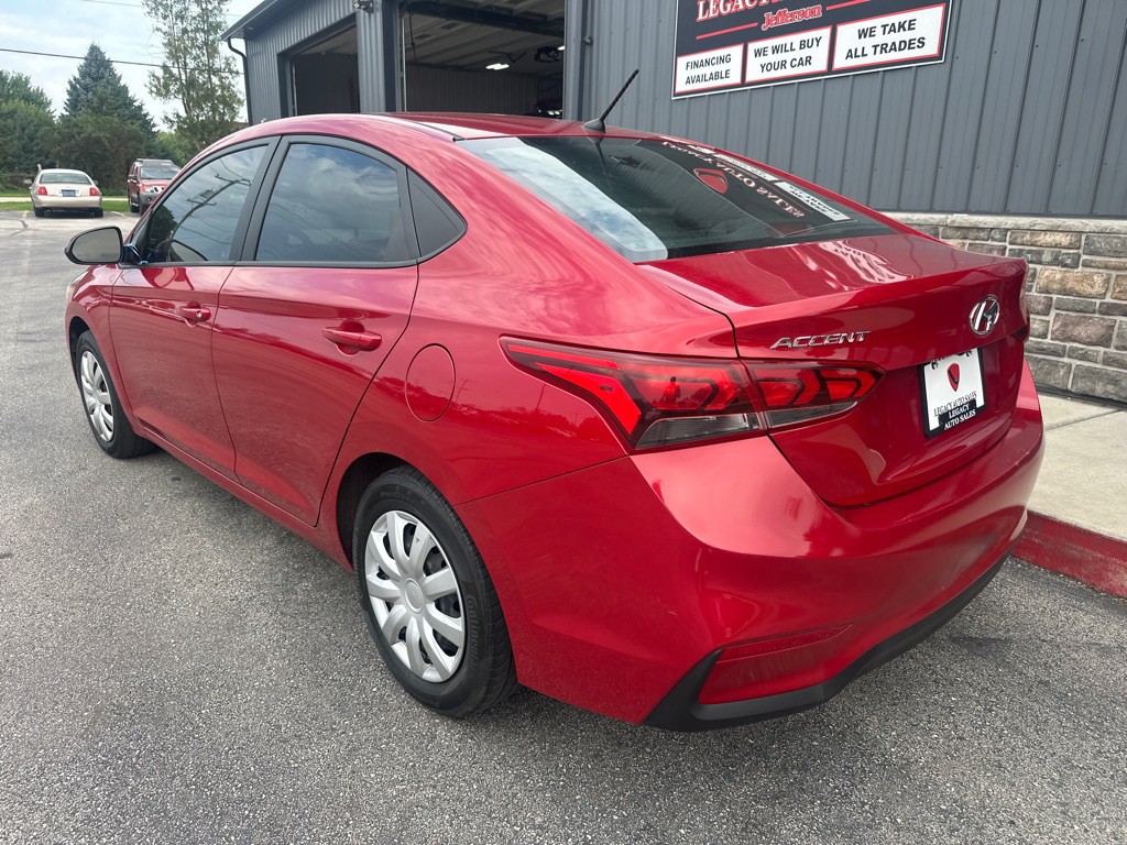 2021 Hyundai Accent Image 3
