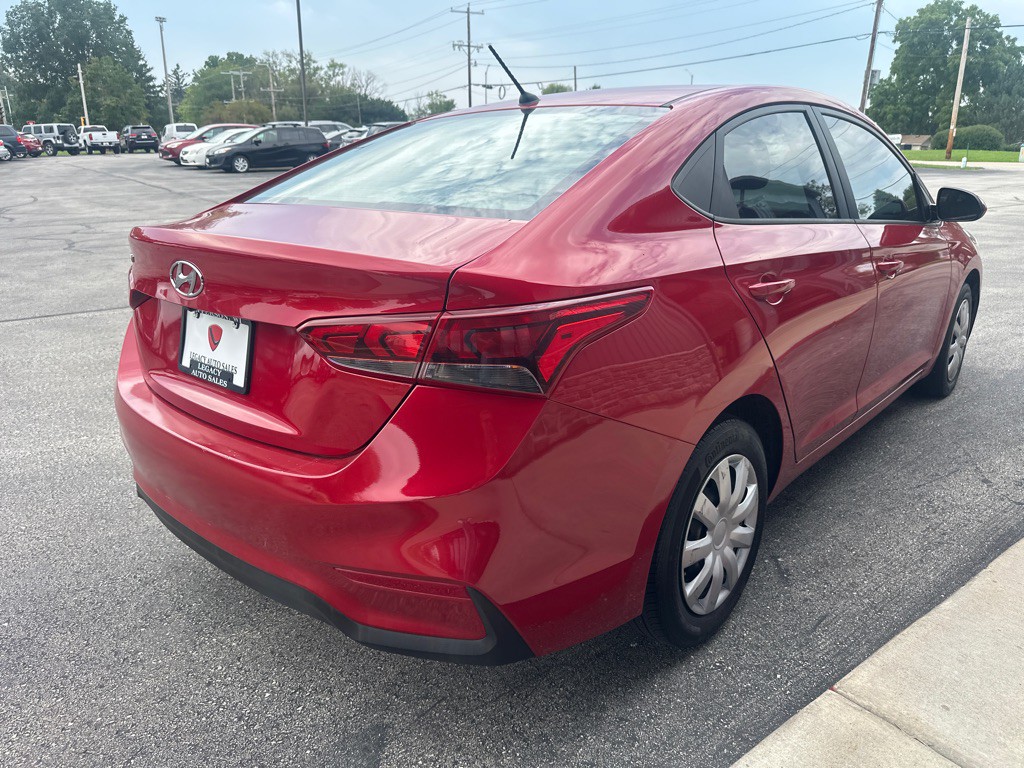2021 Hyundai Accent Image 5