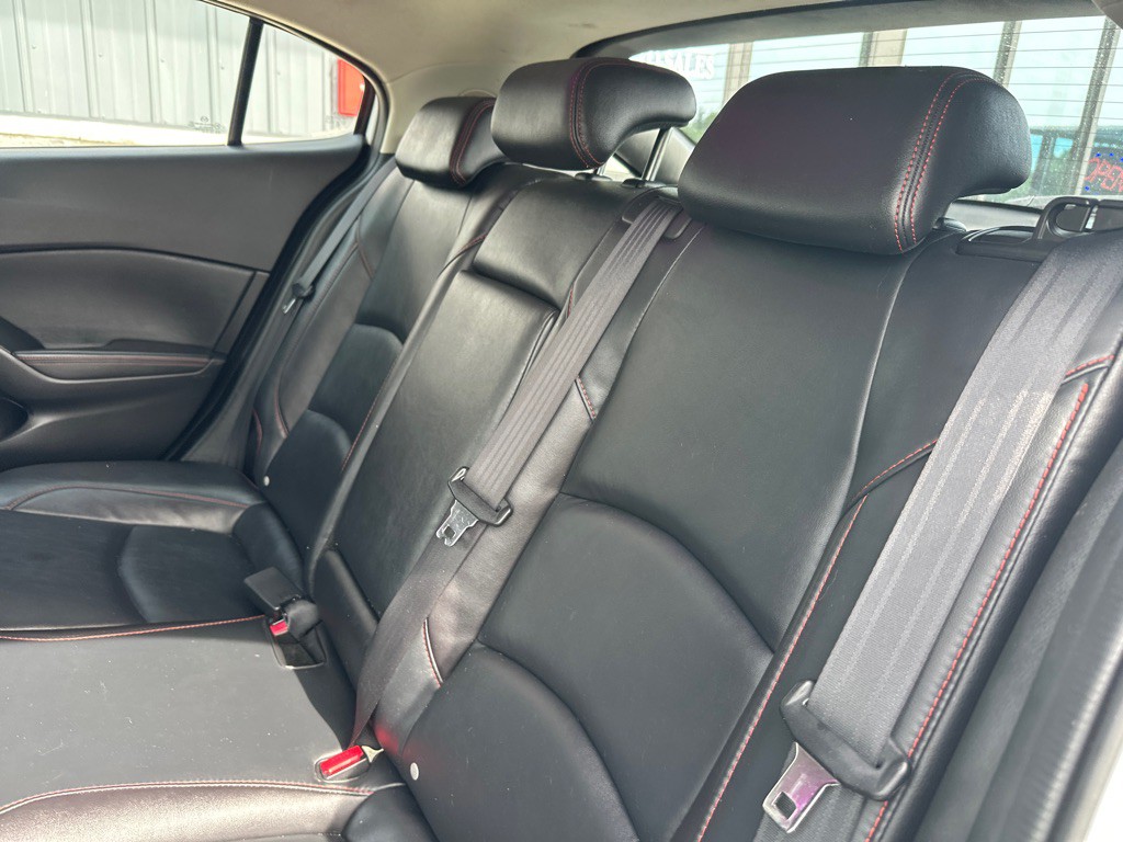2015 Mazda Mazda3 Image 8