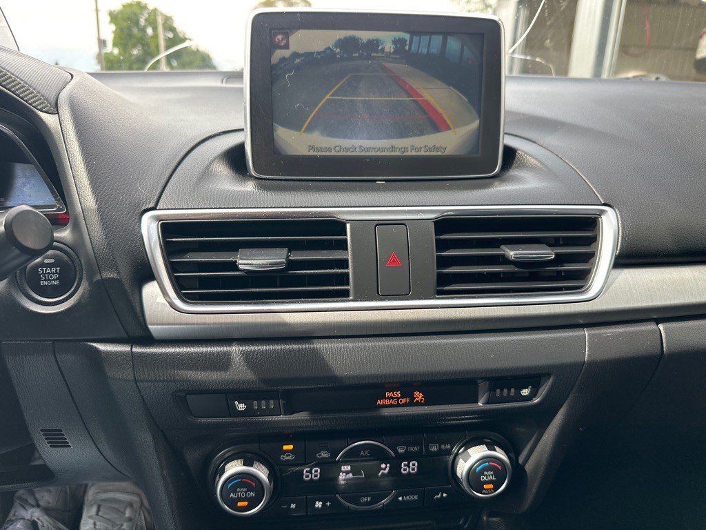 2015 Mazda Mazda3 Image 10