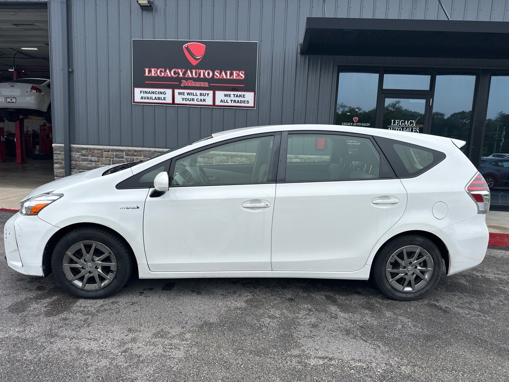 2017 Toyota Prius Image 2