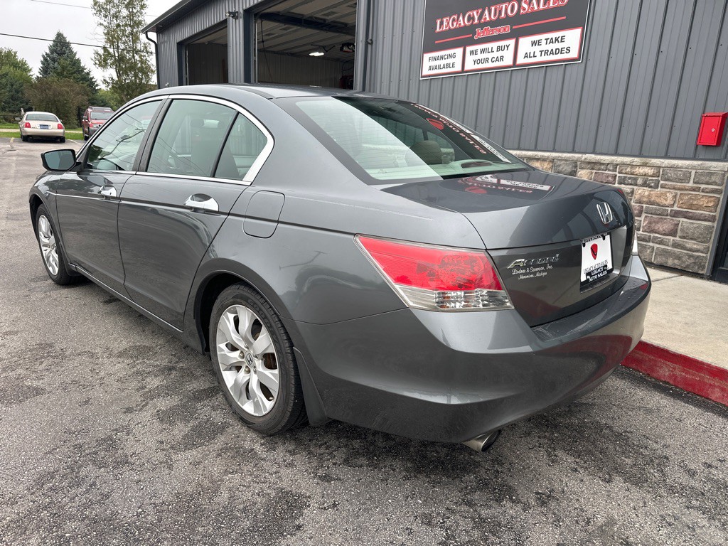 2010 Honda Accord Image 3