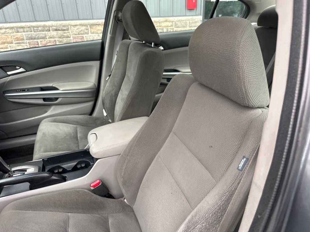 2010 Honda Accord Image 9