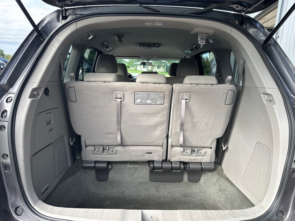 2016 Honda Odyssey Image 8