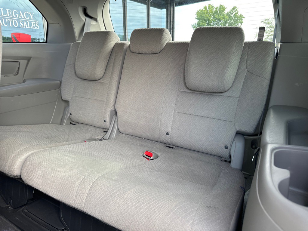 2016 Honda Odyssey Image 9