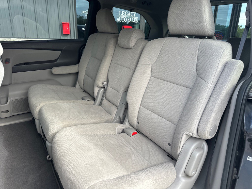 2016 Honda Odyssey Image 10