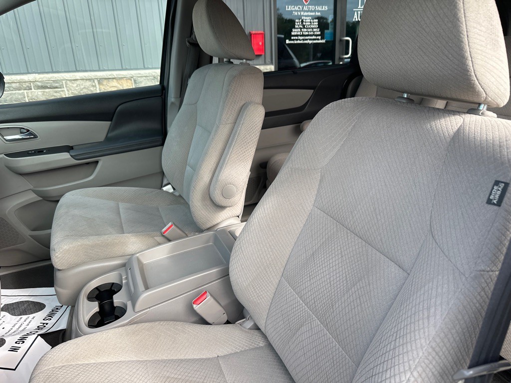 2016 Honda Odyssey Image 11