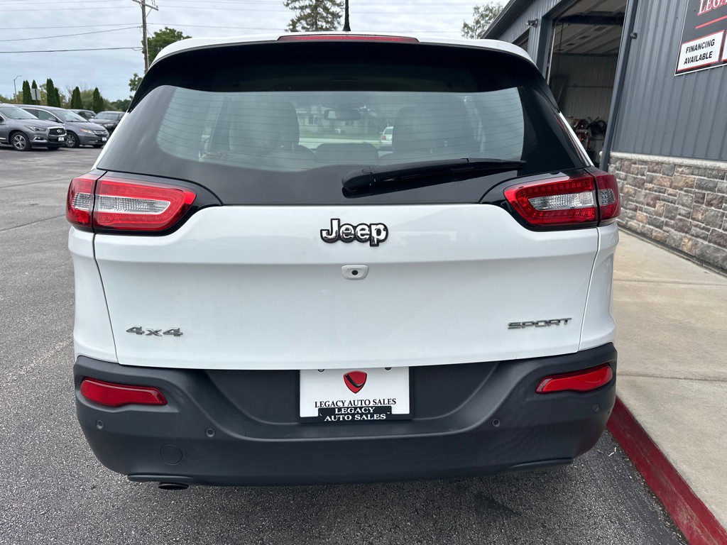 2016 Jeep Cherokee Image 2