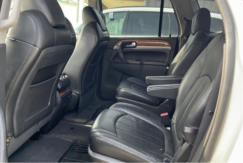 2012 Buick Enclave Image 4