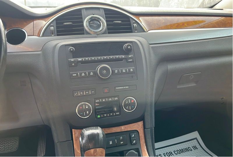 2012 Buick Enclave Image 8