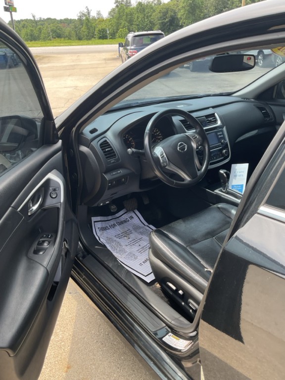 2018 Nissan Altima Image 5