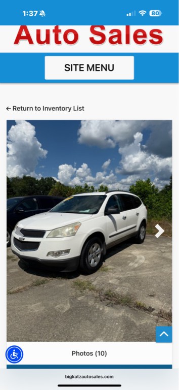 2010 Chevrolet Traverse Image 2