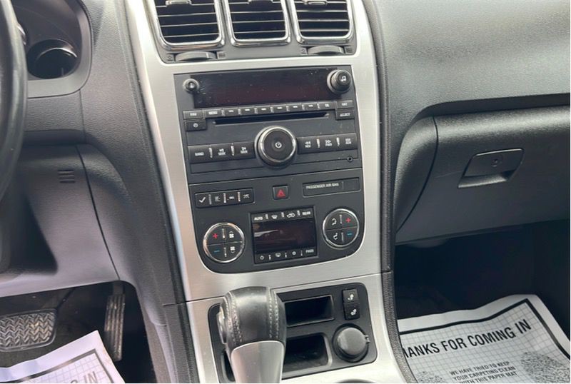 2009 GMC Acadia Image 7
