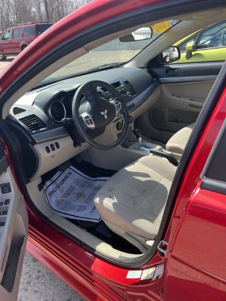2012 Mitsubishi Lancer Image 3