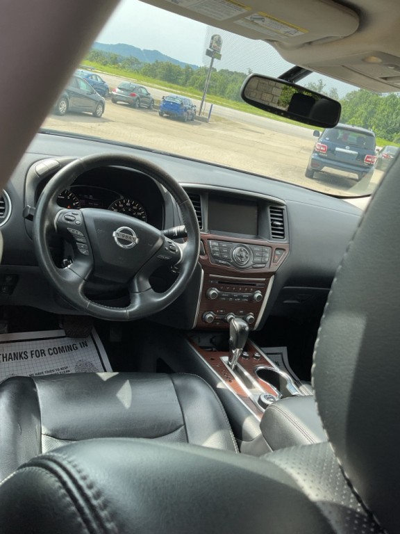2017 Nissan Pathfinder Image 6