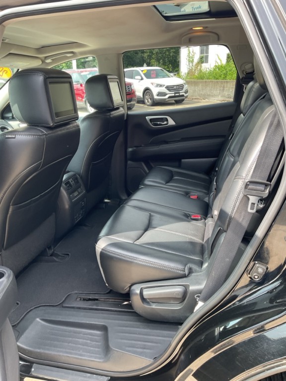 2017 Nissan Pathfinder Image 7