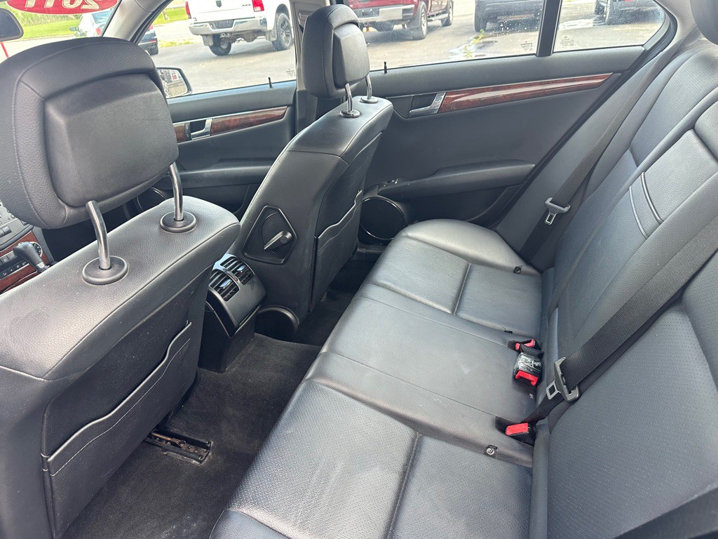 2011 Mercedes-Benz C-Class Image 8