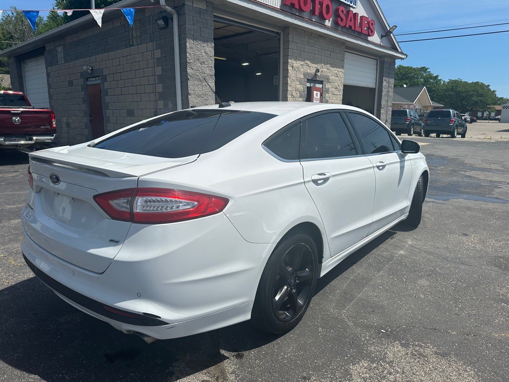 2014 Ford Fusion Image 5