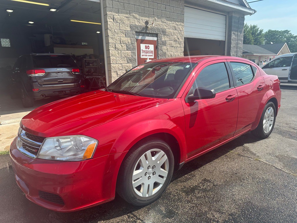 2013 Dodge Avenger Image 2