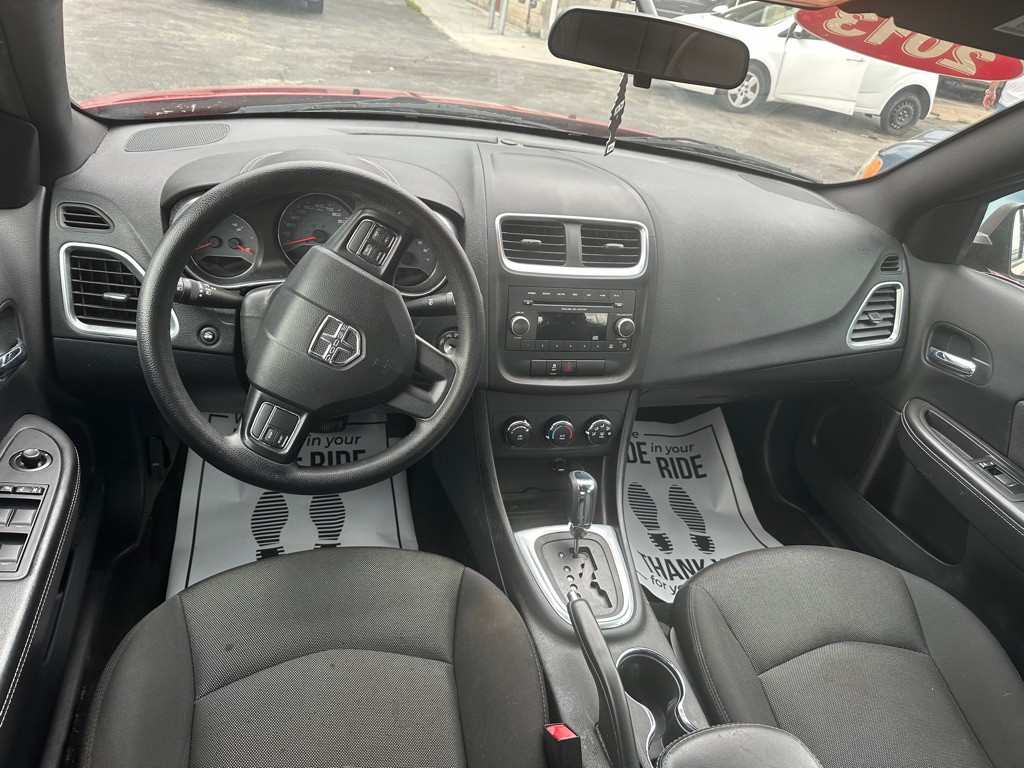 2013 Dodge Avenger Image 5