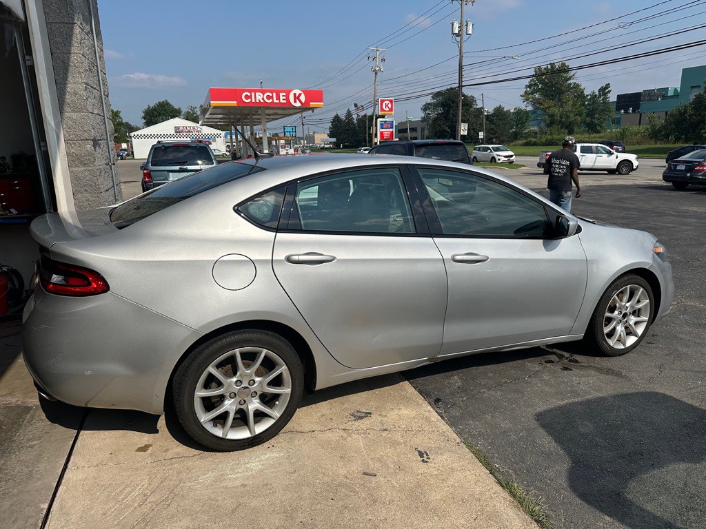 2013 Dodge Dart Image 2