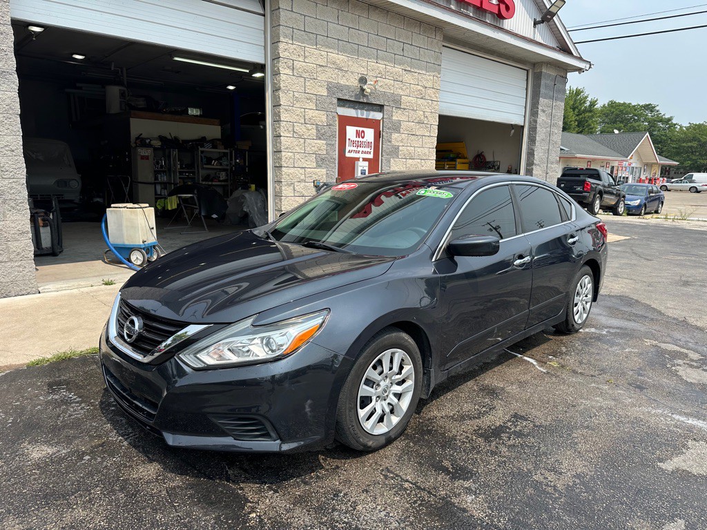 2017 Nissan Altima Image 3