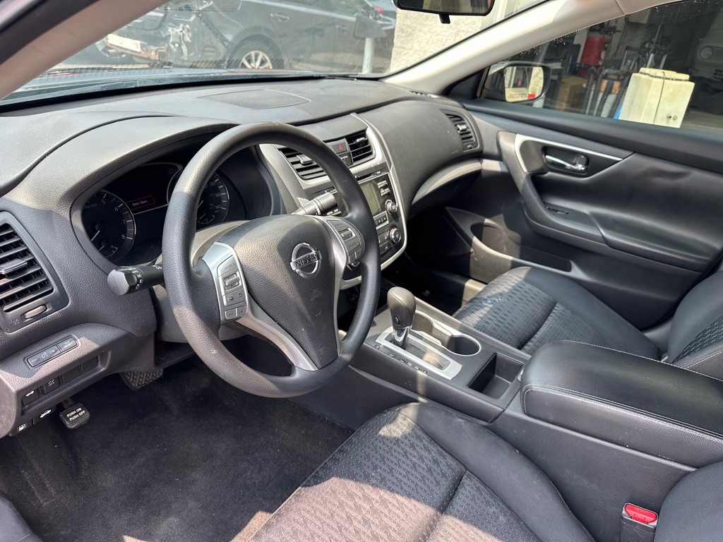 2017 Nissan Altima Image 7