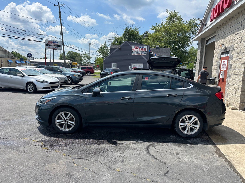 2018 Chevrolet Cruze Image 4