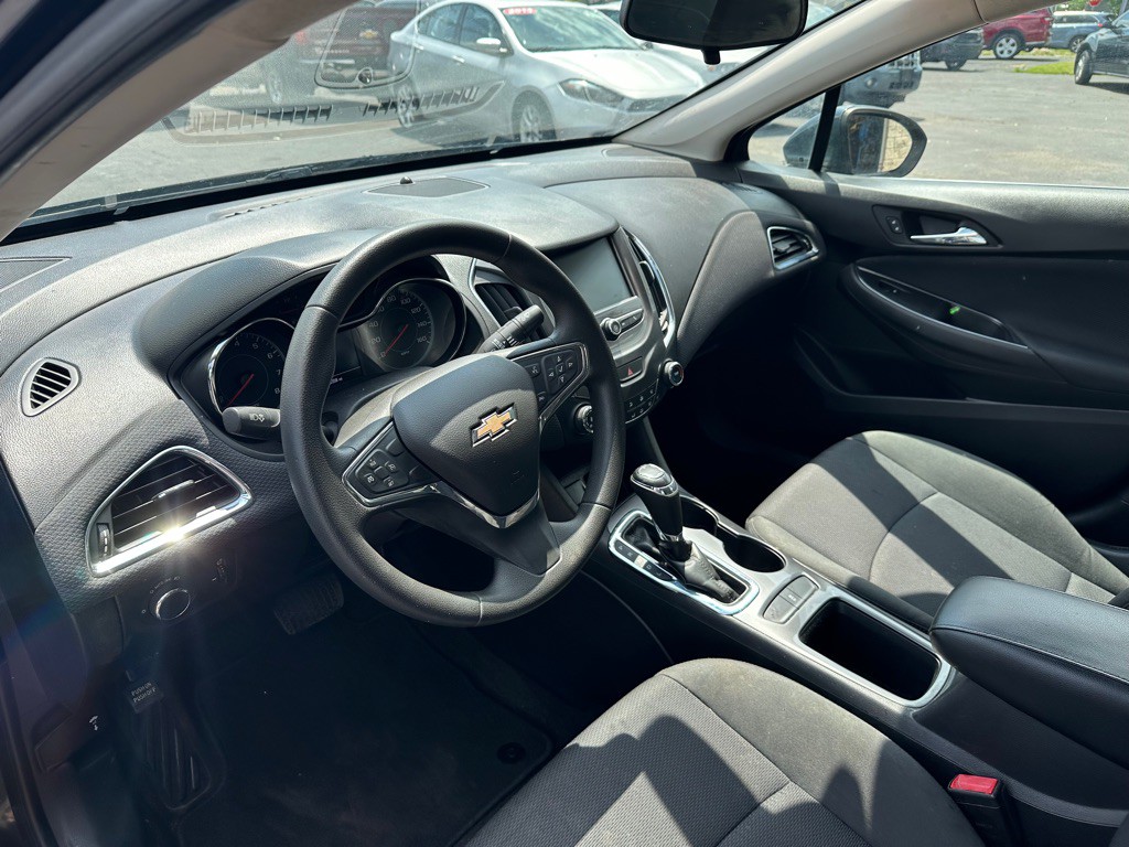 2018 Chevrolet Cruze Image 6