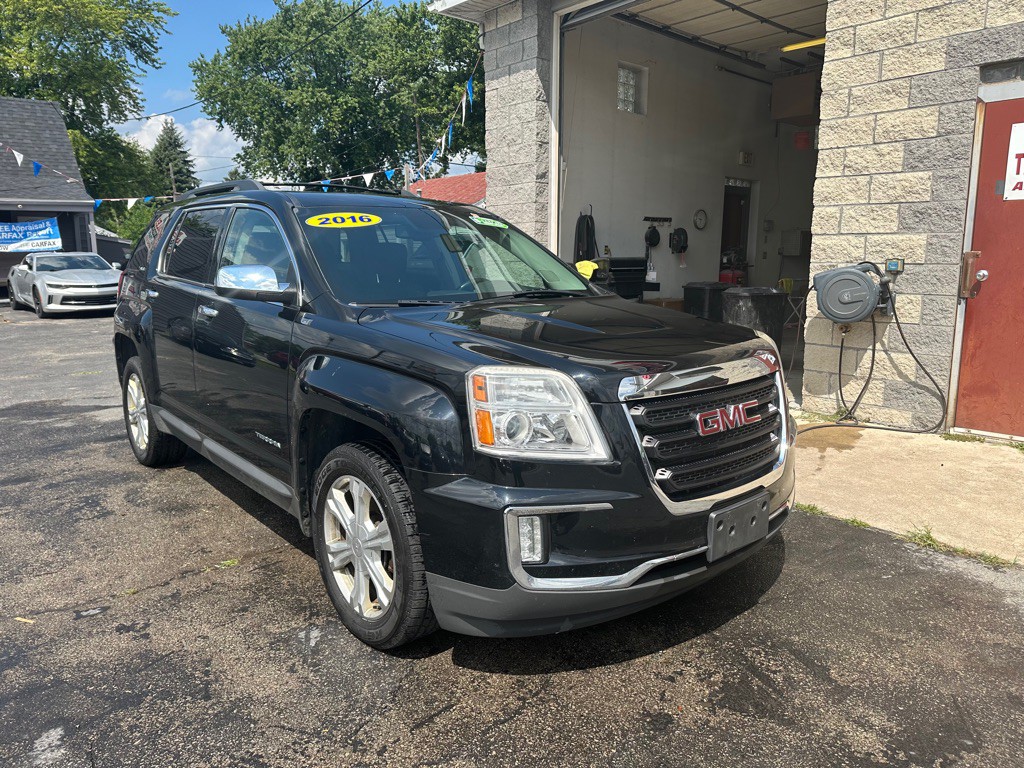 2016 GMC Terrain Image 2
