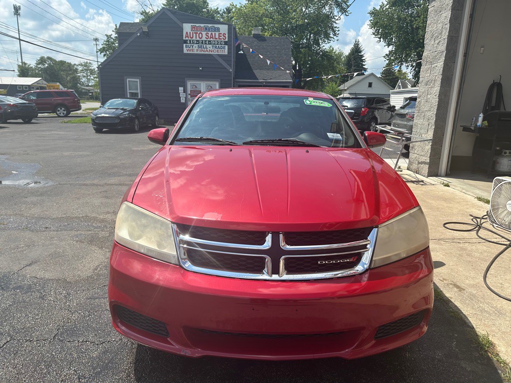 2012 Dodge Avenger Image 1